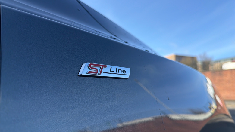 Ford Focus 1.0 EcoBoost Hybrid mHEV 155 ST-Line 5dr Auto Petrol Estate